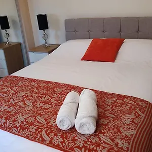 Baystays Scenic View Apartment Swansea